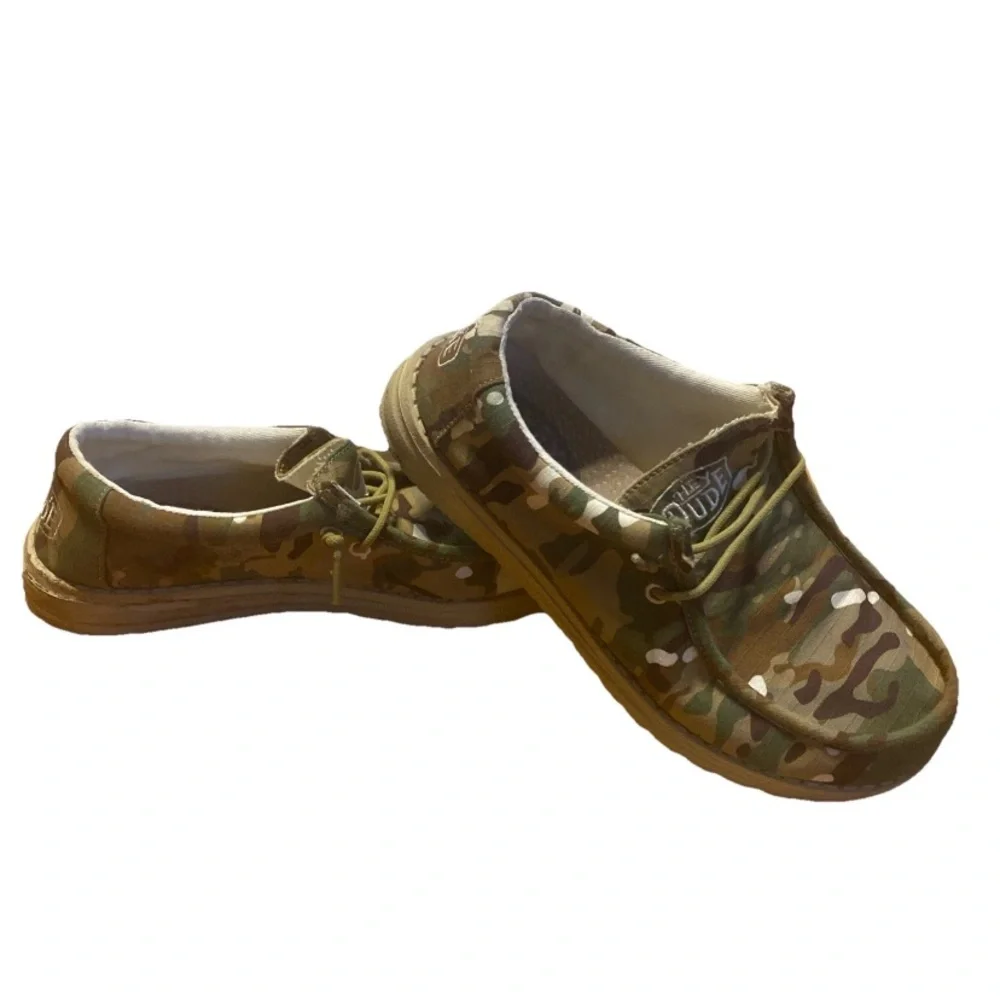 Hey Dude Wally Youth Multi Camo Stretch Slip On Shoes Size Y5 L6 CLEAN NICE!!!!